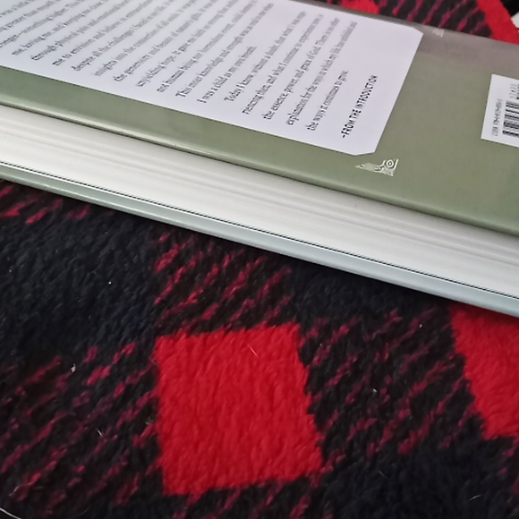 Tyler Perry's book - Picture 3 of 3